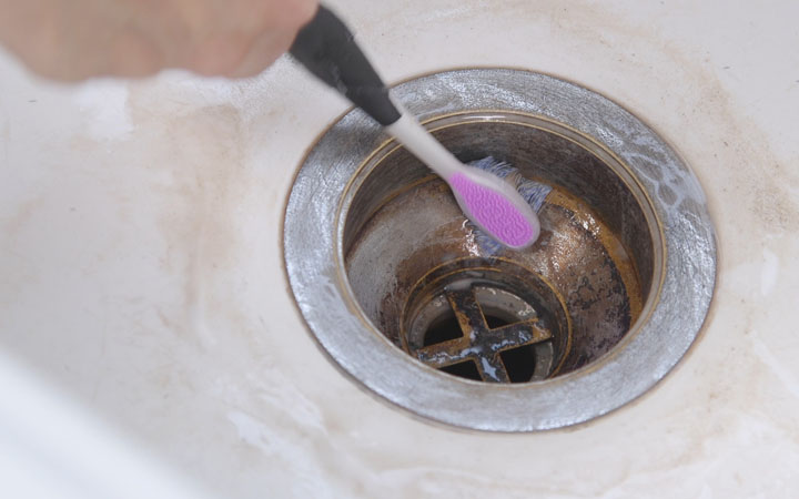 Kitchen Sink cleaning hacks  filtering system  vinegar  garbage disposal  hair dryer  hair products  toothbrush